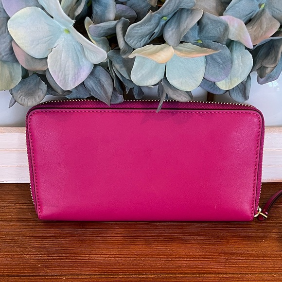 NWT Tory Burch Charlie Zip Continental Wallet in Party Fuchsia - Picture 3 of 9